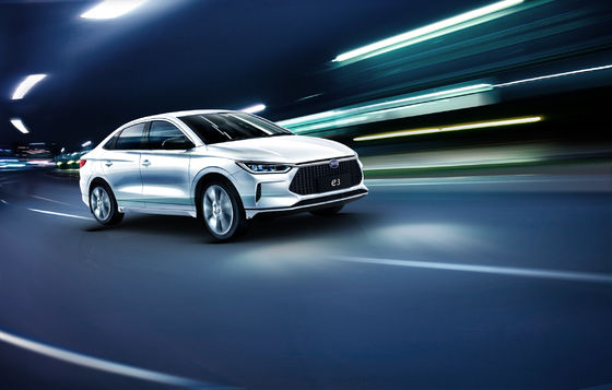 Taksi Listrik Murni BYD E3 Memiliki Jangkauan 401KM Transportasi Lancar