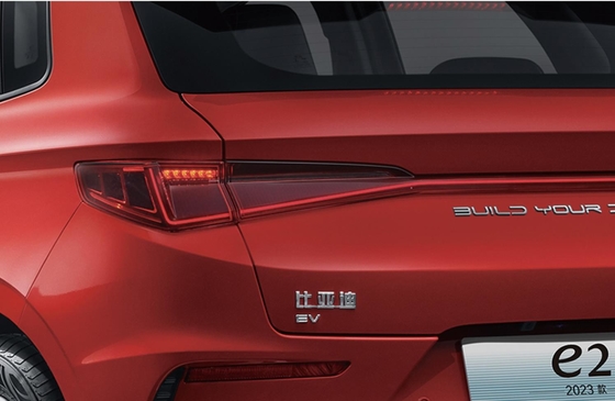 Dibuat di Cina dengan jangkauan 405KM, 2023 listrik murni BYD e2 sedan mobil bersama