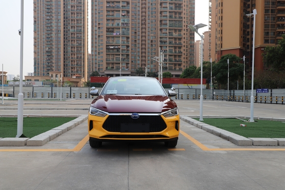 Dibuat di Cina dengan jangkauan 401KM BYD Kendaraan Listrik Murni e3 Kota Mobil Shared